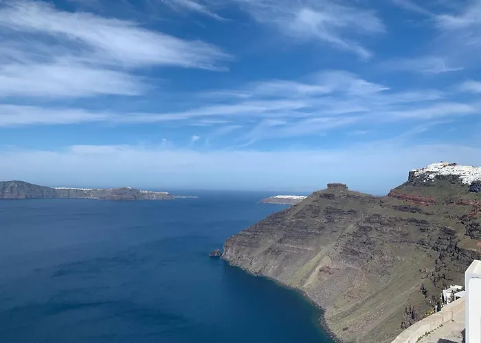 & Me מלון דירות 5*