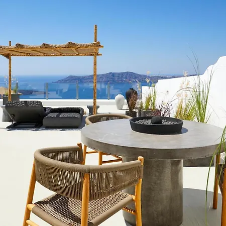 Lägenhetshotell & Me Fira (Santorini)