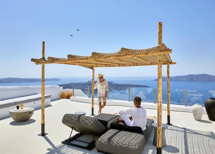 & Me 5* Fira (Santorini)